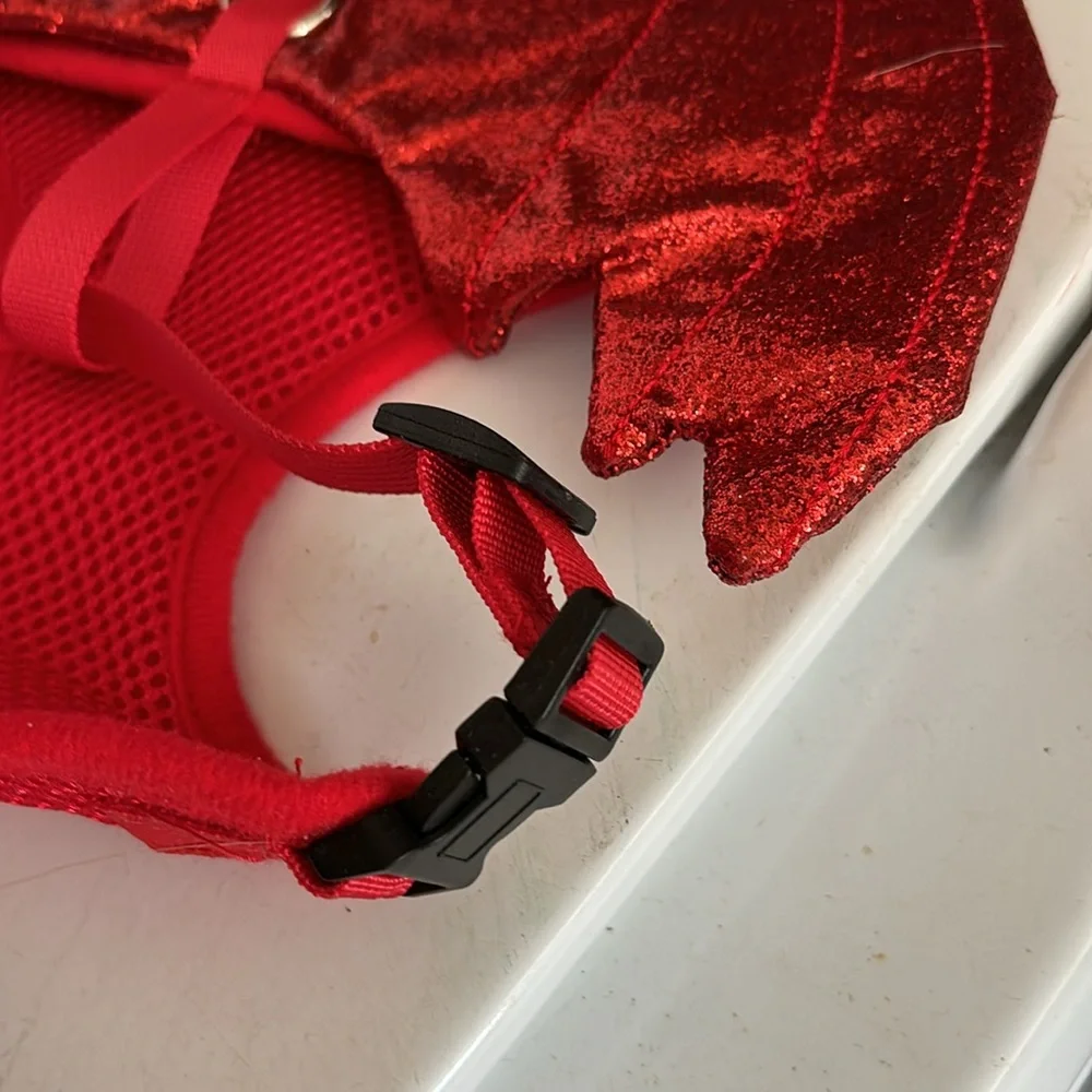NWT Toy Time Dog Pet Harness Fit Girth up to 17” S/M Red Glitter Bat Wings Clips